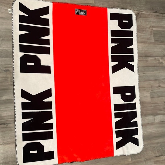 PINK Victoria's Secret Other - PINK Victoria’s Secret Fleece Blanket